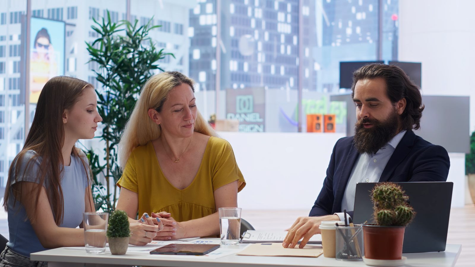 Executor vs. Trustee: What’s the Difference and Why It Matters